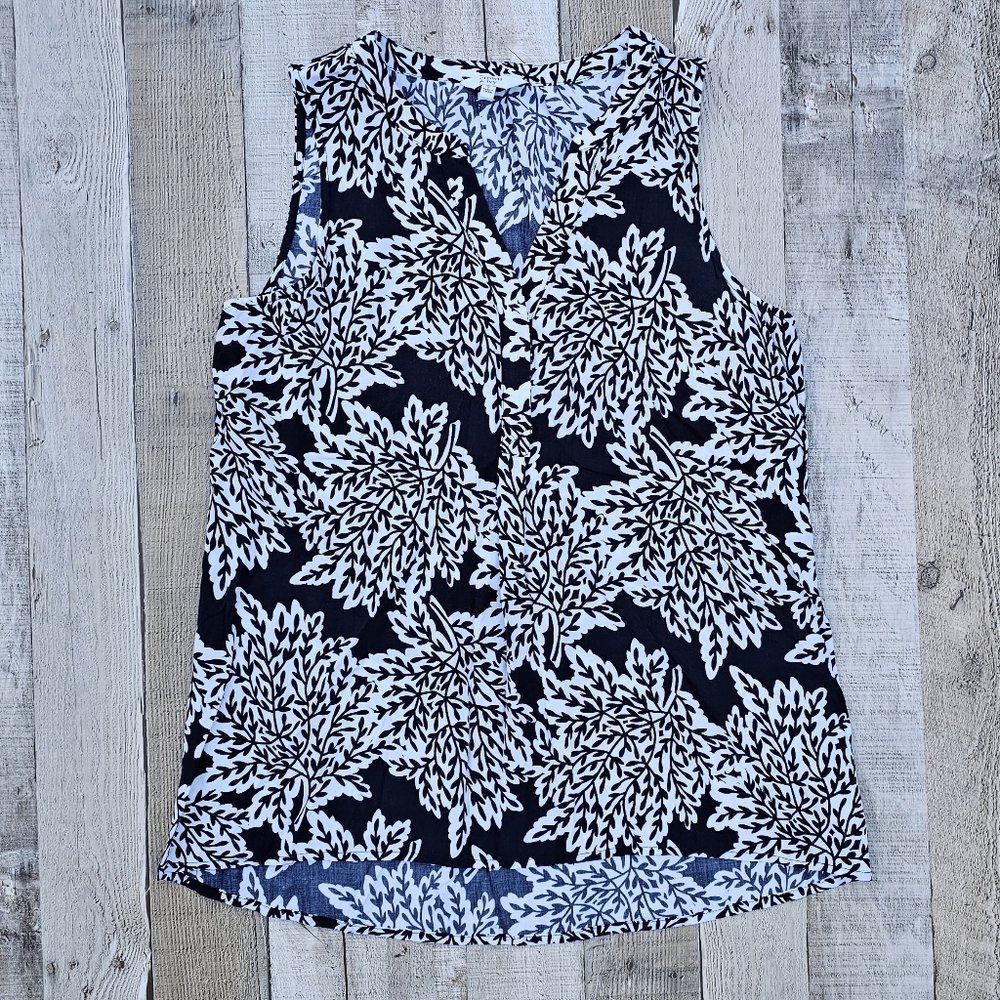 Crown and ivy top